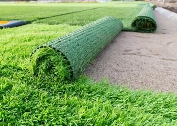 Principais cuidados para ter ao instalar grama sintética