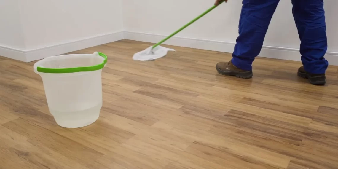 3 dicas incríveis para limpar piso vinílico