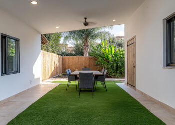 Grama Sintética em Piracicaba: Como Escolher e Manter Seu Espaço Sempre Perfeito